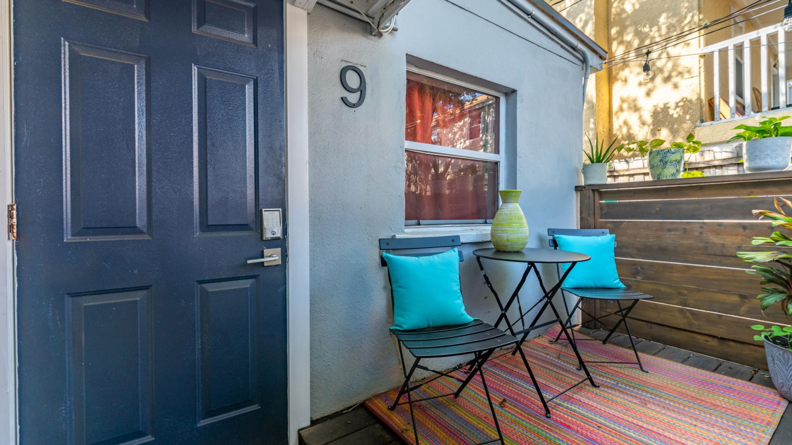 private-deck-*-pet-friendly-*-spacious-courtyard/