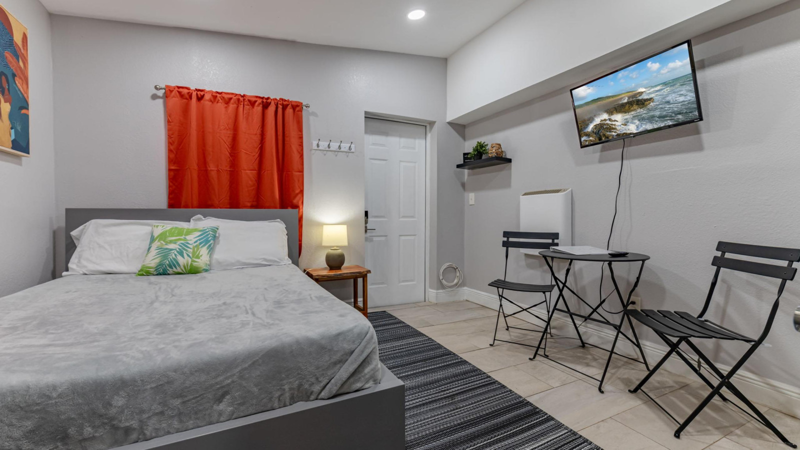 private-deck-*-pet-friendly-*-spacious-courtyard/