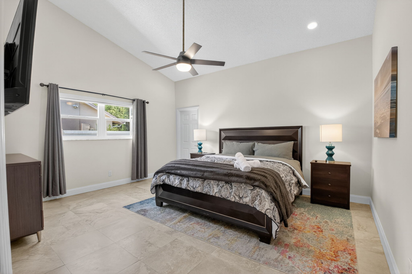 family-friendly-boca-gem:-4br3ba-w-pool-and-sauna/