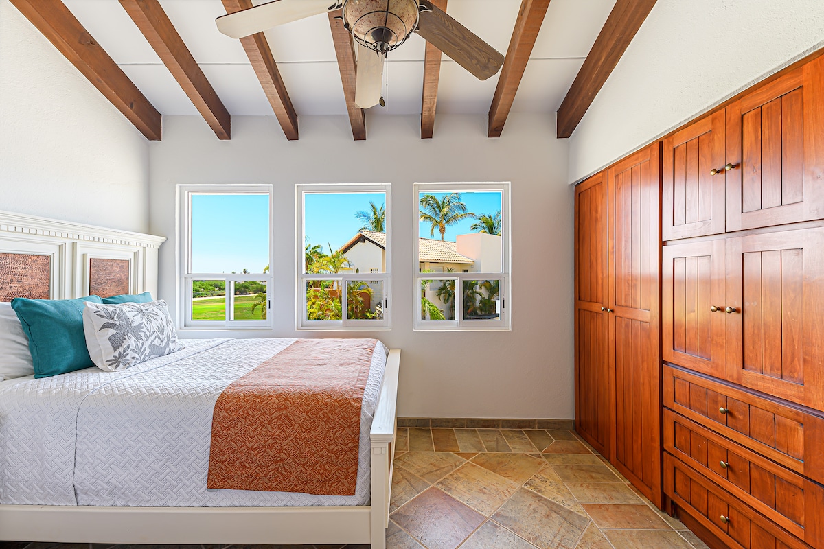 7th-night-free-golf-course-view-walk-to-beach/