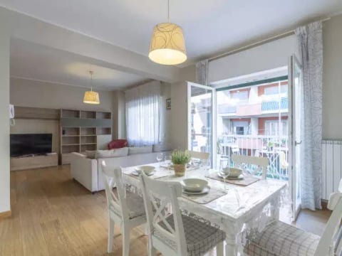 Agapanti House