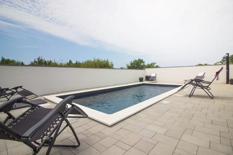 House Sandra - Unit 377747-13