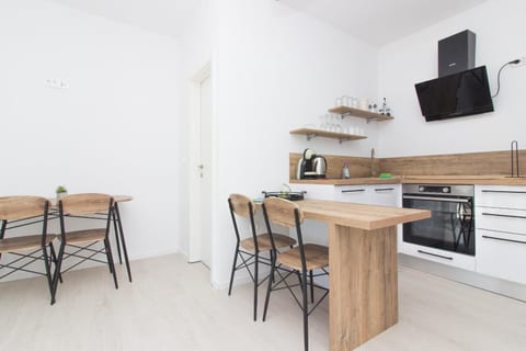 House Sandra - Unit 377747-13