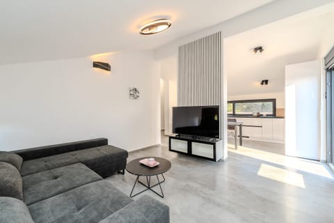 Apartments Royal - Unit 376752-13