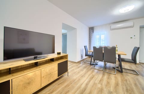 Apartment Mladen - Unit 370586-13