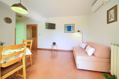 Apartment Sokolovski - Unit 375722-13
