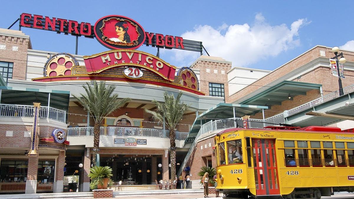 channel-side-down-town-tampa-ybor-home/