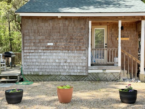 The Live Oak Cottage - detached and located behind our home