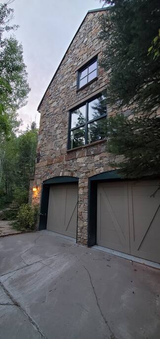 sundance-mountain-chalet/