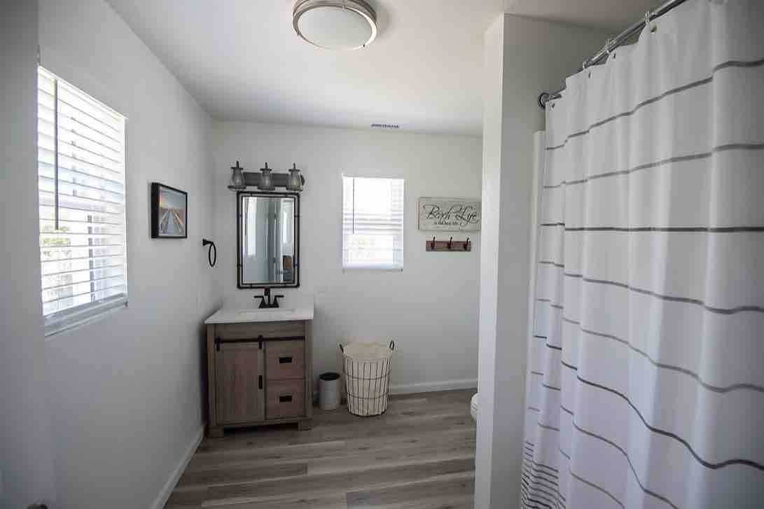 The Hidden Gem - Linen and beach gear included!