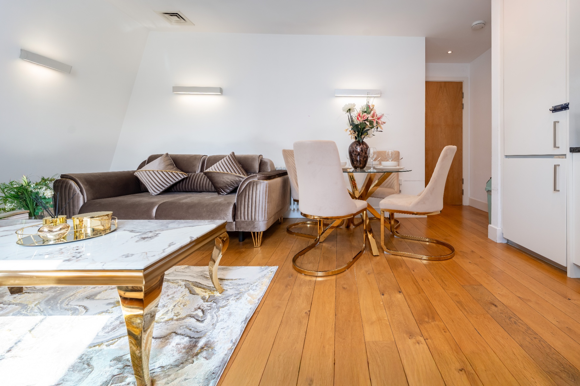 lux-flat-central-london-3-min-to-holborn-station/