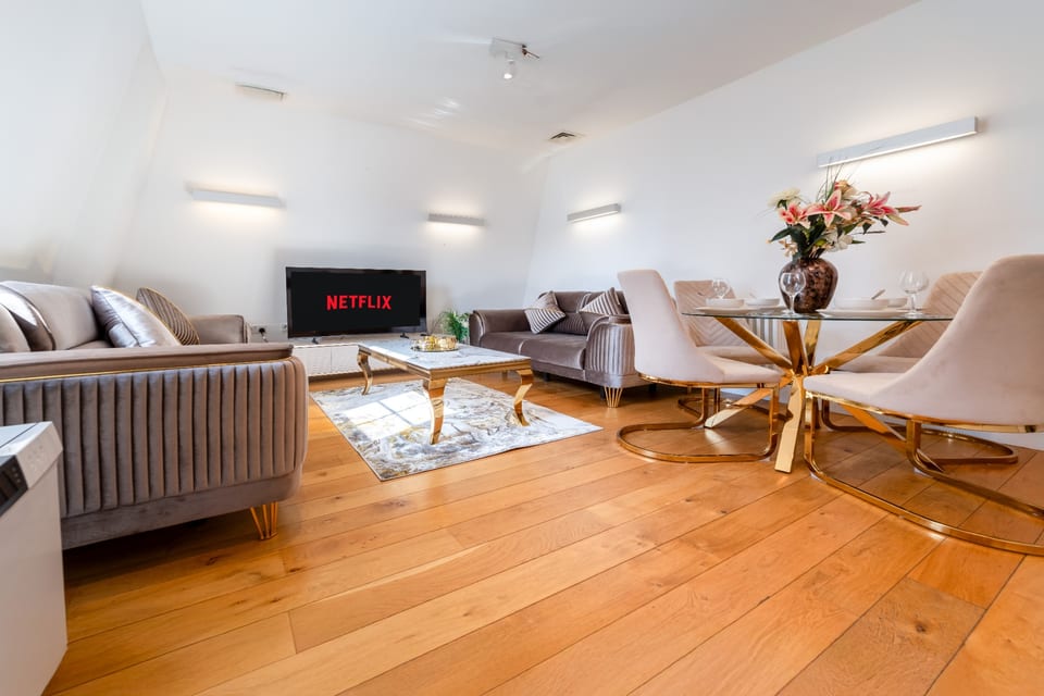 LUX Flat Central London | 3 Min to Holborn Station - London