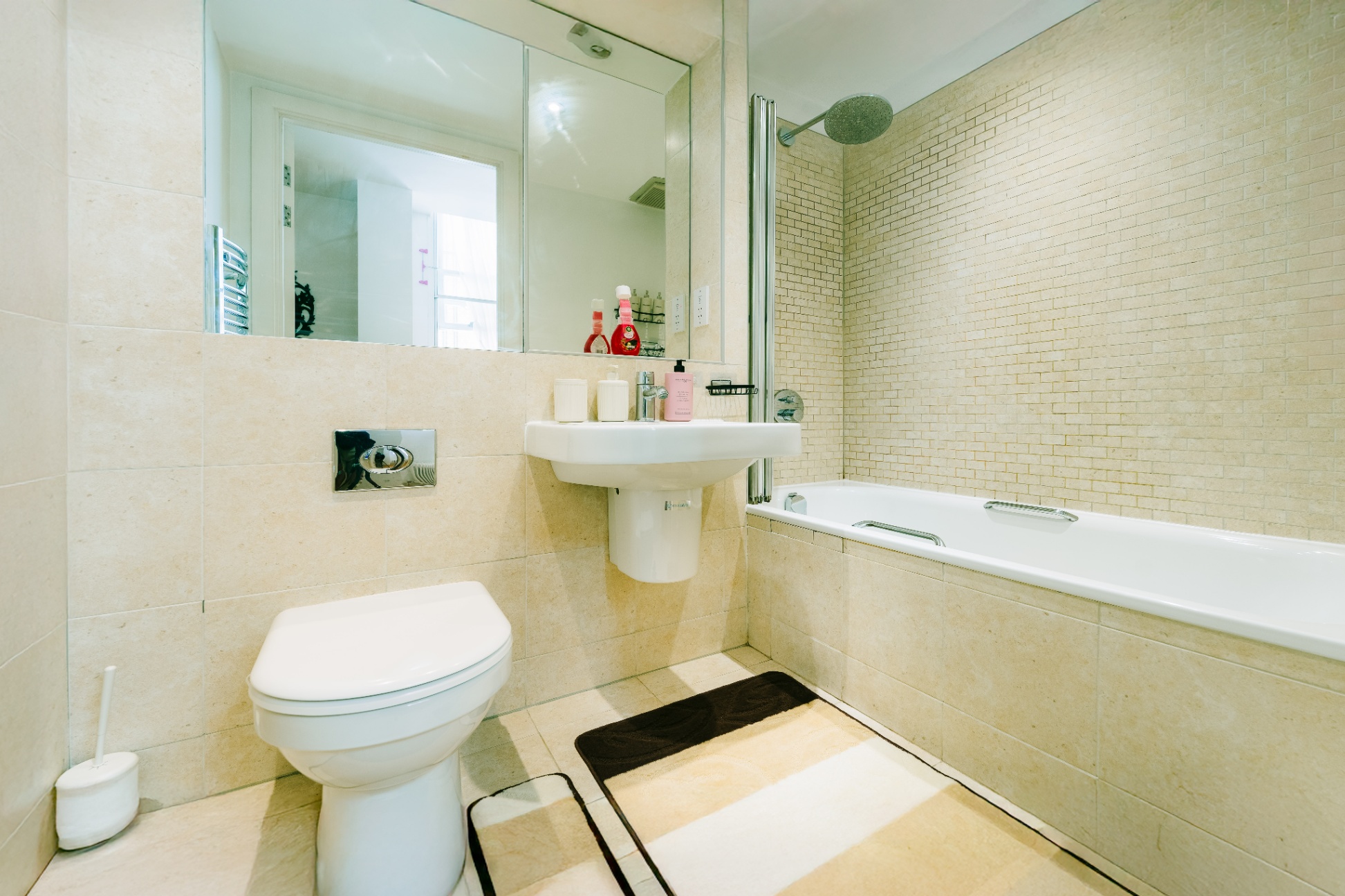 lux-flat-central-london-3-min-to-holborn-station/