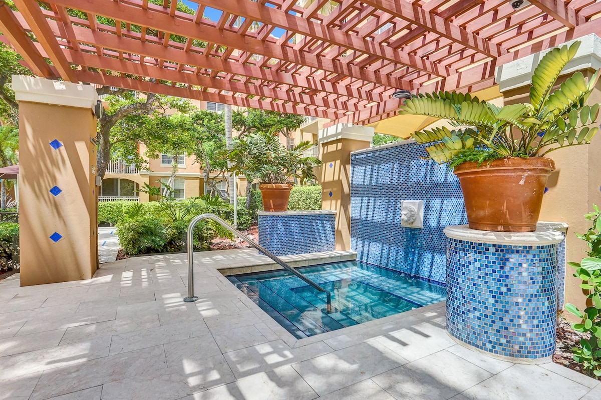 newly-renovated-yacht-club-aventura-free-parking/