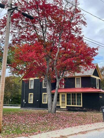 We love winter but fall is beautiful too! Please build a snowman in this backyard and send me a pic!! We love winter but fall is beautiful too! Please build a snowman in this backyard and send me a pic!! - RoundtopNorth@Gore - North Creek