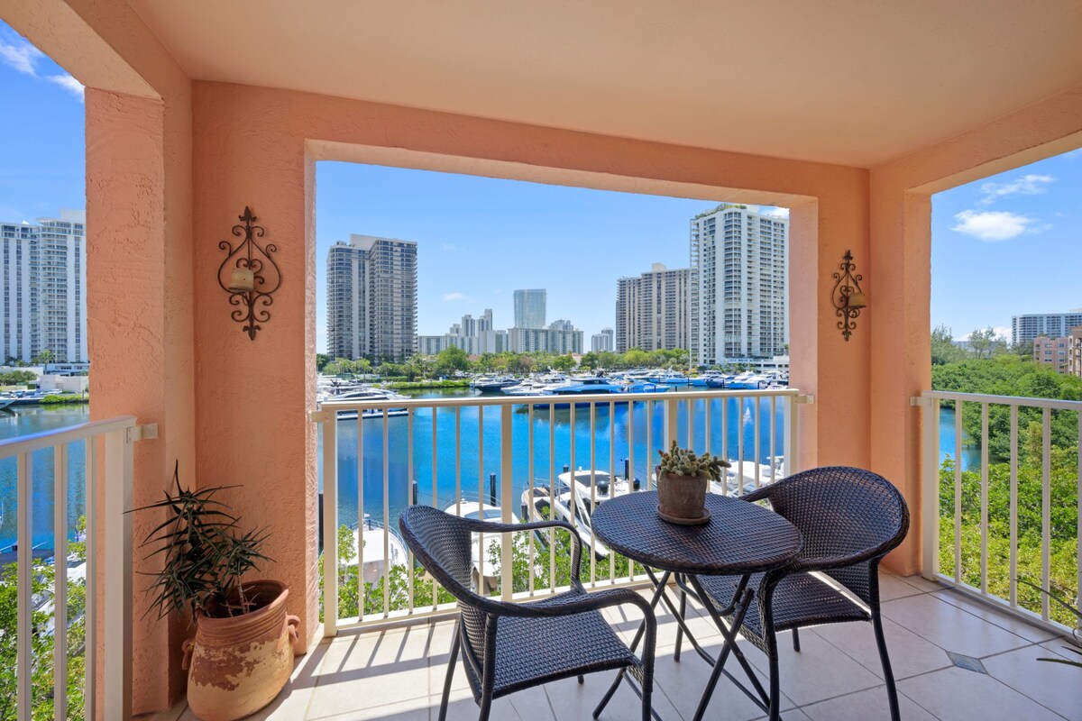 location-yacht-club-at-aventura-2-2-marina-view/
