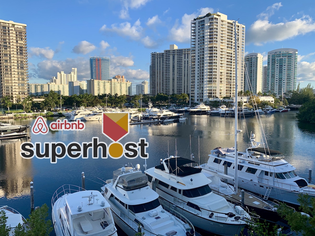 Location Yacht  Club at Aventura 2/2 Marina  view 
