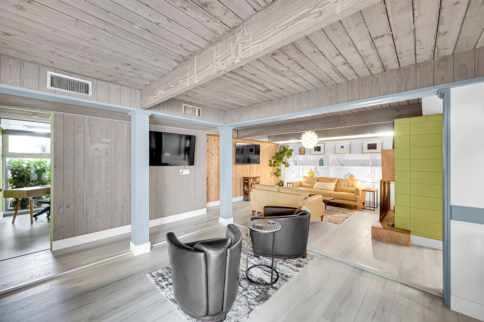 Sitting area for TV or gaming!