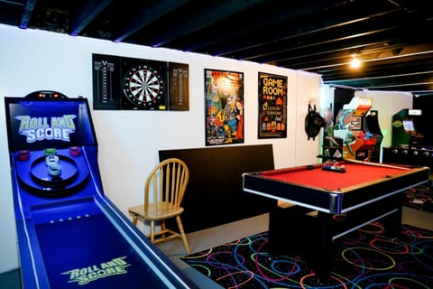 Sleeps 18 • 7BR • Gym • Game Room • Theater