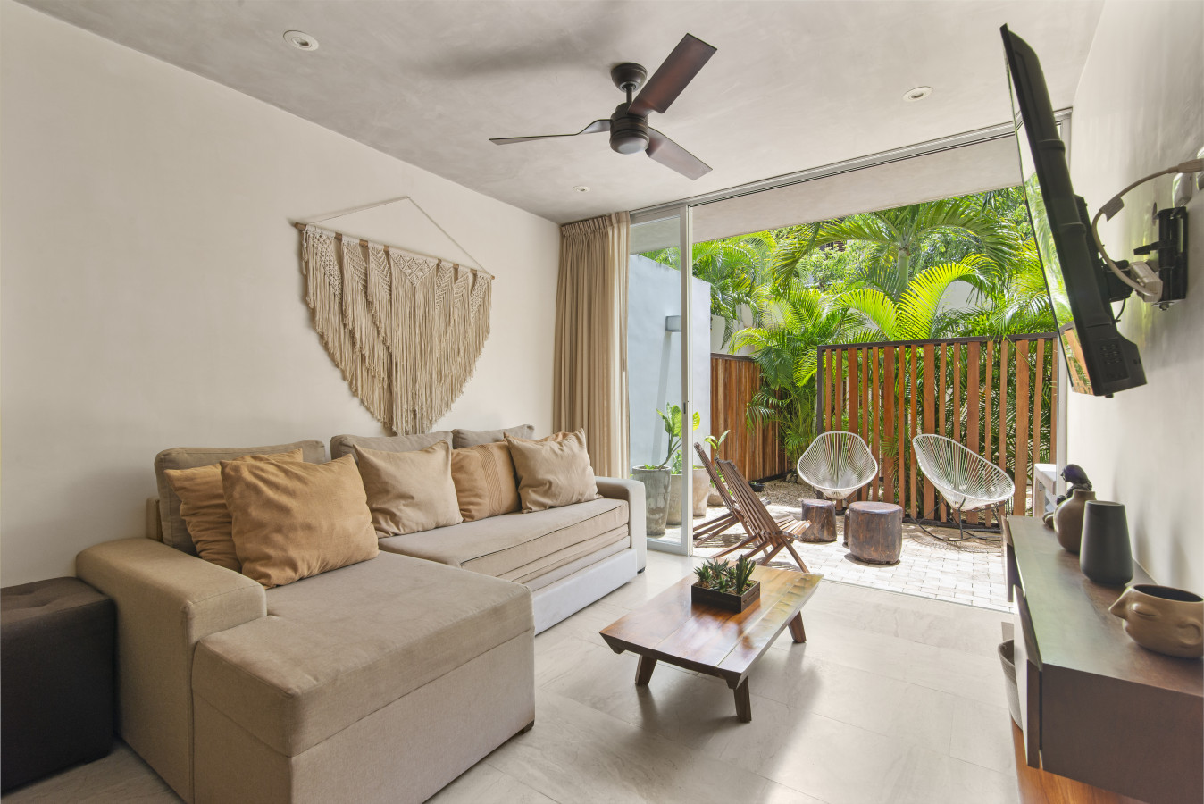 aruna-109-by-luwii-stays/