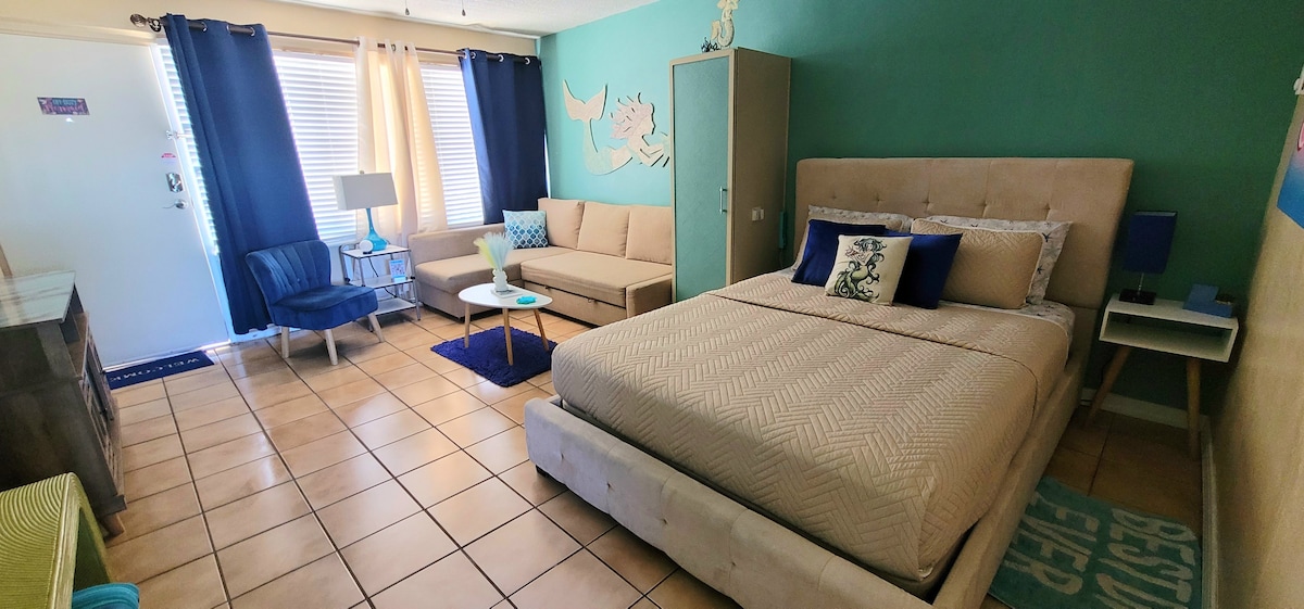 Off Duty Mermaid Studio @ Daytona Beach image 1 Off Duty Mermaid Studio @ Daytona Beach