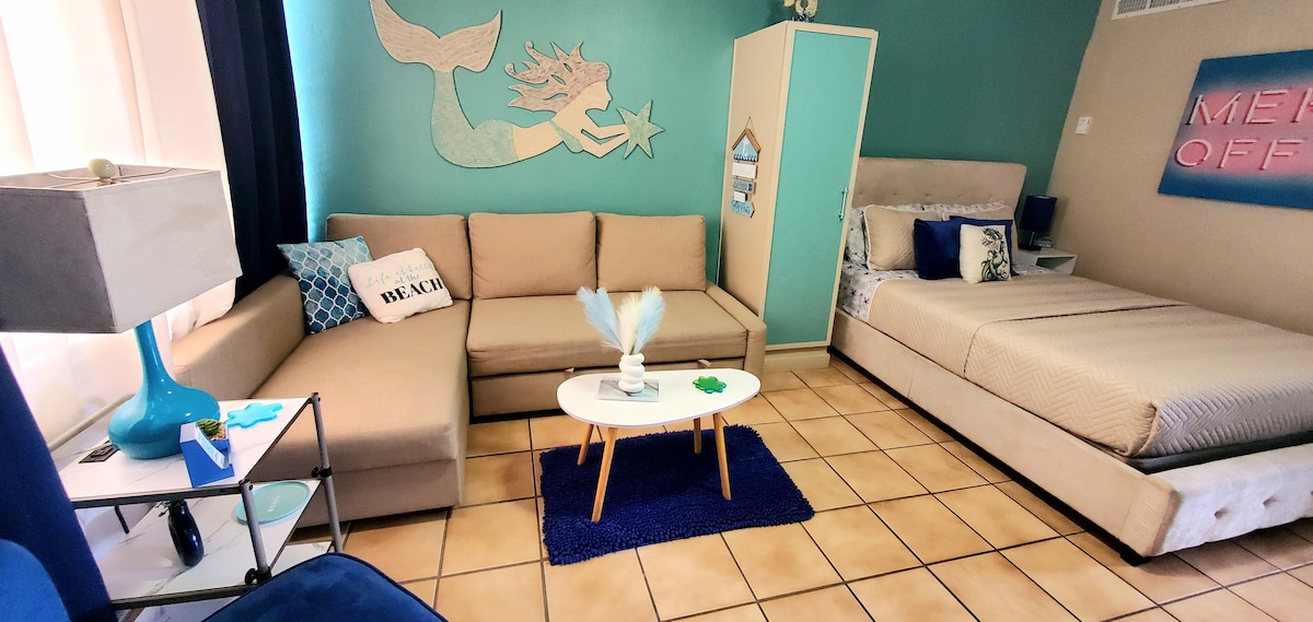 Off Duty Mermaid Studio @ Daytona Beach image 5 Off Duty Mermaid Studio @ Daytona Beach