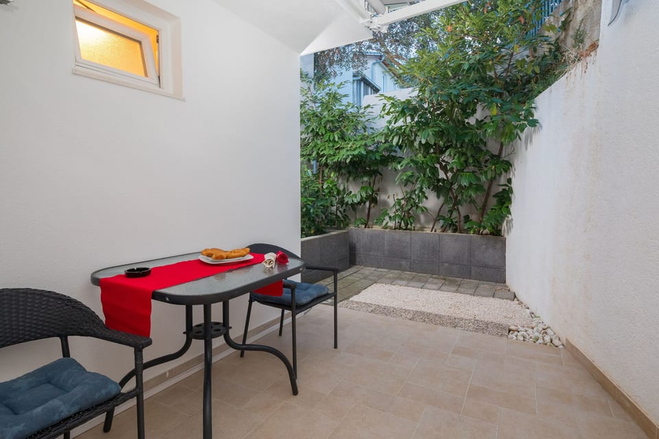 Apartments Natasa - Unit 377763-13