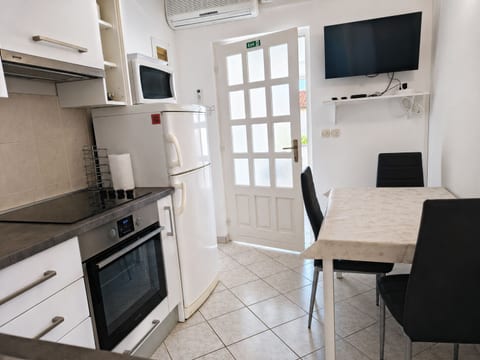 Apartment Zita - Unit 373860-13