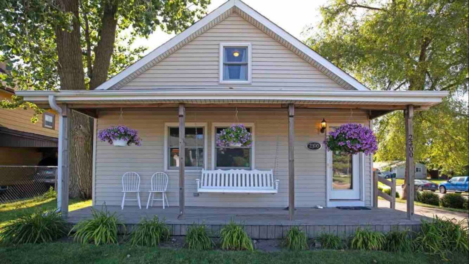 king-bed-*-private-backyard-*-grill-and-fireplace/