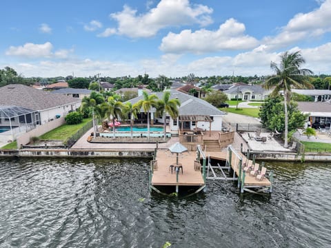 Bird's eye view of the backyard and the dock