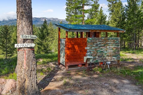 The Hohnstead Glamping Cabins Resort has 2 outdoor bathrooms and 2 showering facilities.  Our showers are solar, which means they are heated by the sun and have only a certain window of time when the water is actually hot.
