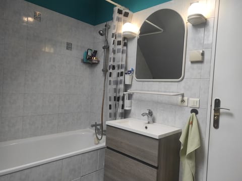 Bureau chambre privée près de la gare d'Achères