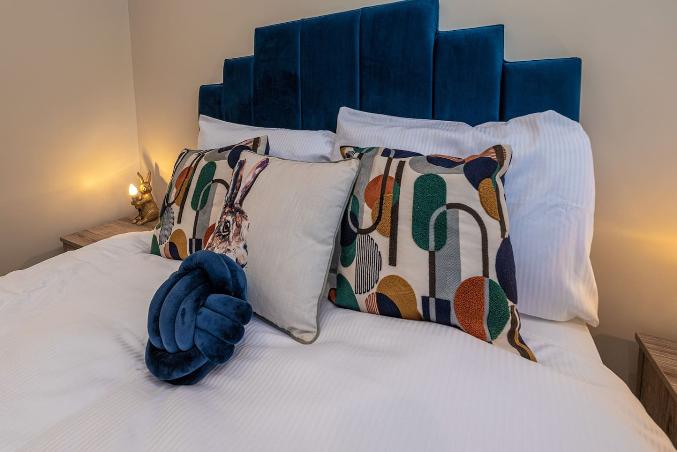 Luxe Escape: Hot Tub, Games Room and 10 min to Sea - Tregaian