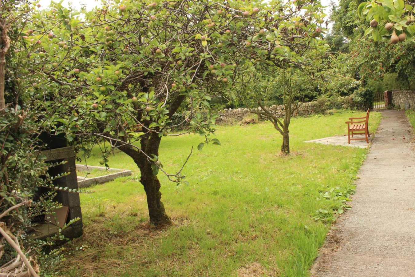 Luxe Escape: Hot Tub, Games Room and 10 min to Sea - Tregaian