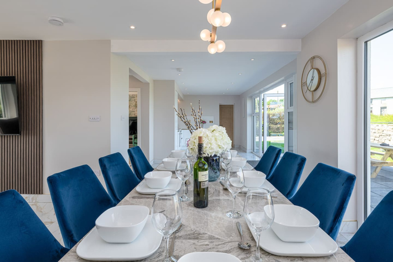 Luxe Escape: Hot Tub, Games Room and 10 min to Sea - Tregaian