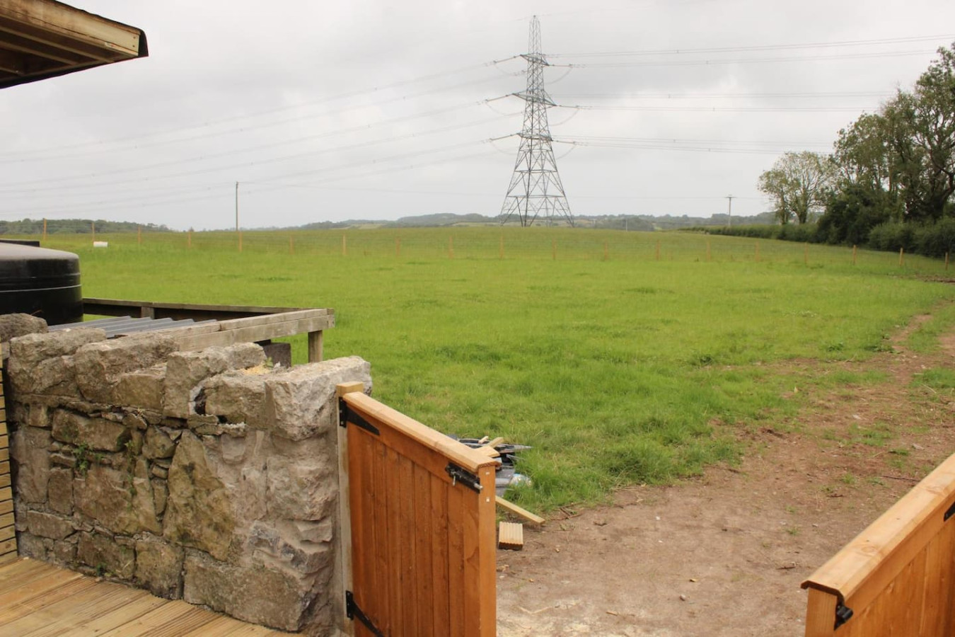 Luxe Escape: Hot Tub, Games Room and 10 min to Sea - Tregaian