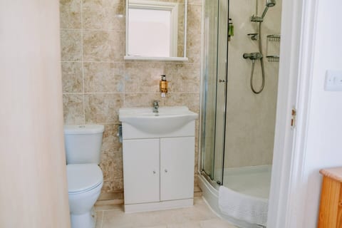 Stylish Cottage Retreat–Sleeps 4