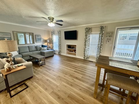 Ocean Lakes + Pet Friendly + 2 Free Golf Carts