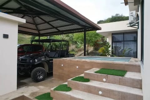 Parking with Jacuzzi