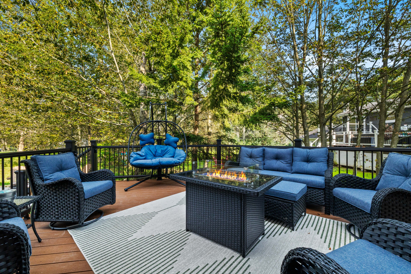 Easy, cozy, and mess-free—propane firepit fun right on the deck!