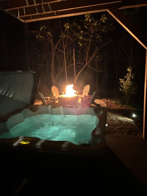 The Coop: NEW A-frame w/ Hot Tub + Fire Pit + Loft