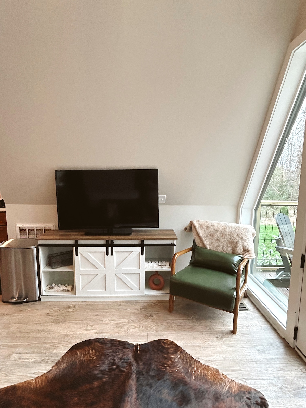 The Coop: NEW A-frame w/ Hot Tub + Fire Pit + Loft
