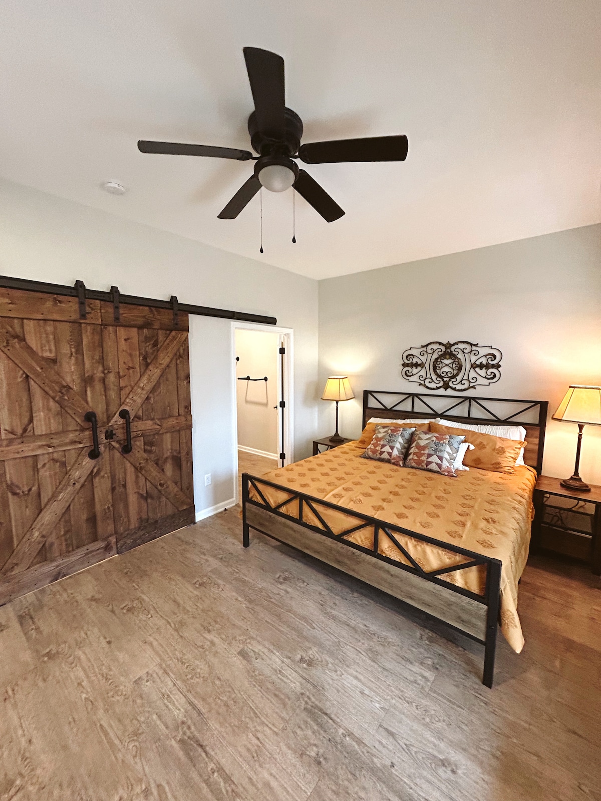 The Coop: NEW A-frame w/ Hot Tub + Fire Pit + Loft
