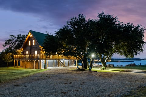 JJ'S POINT OF VIEW ~ Eastland TX