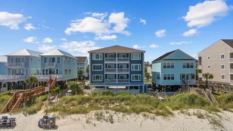 Steps to the sand with your own private beach access!