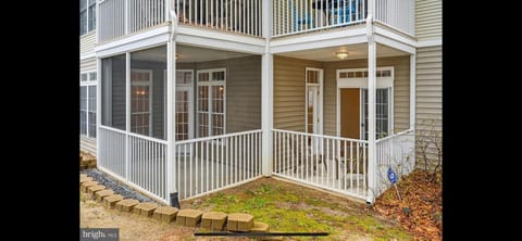 Spacious Private 2BR/2BA | Pool | Garage | Central