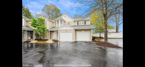 Spacious Private 2BR/2BA | Pool | Garage | Central