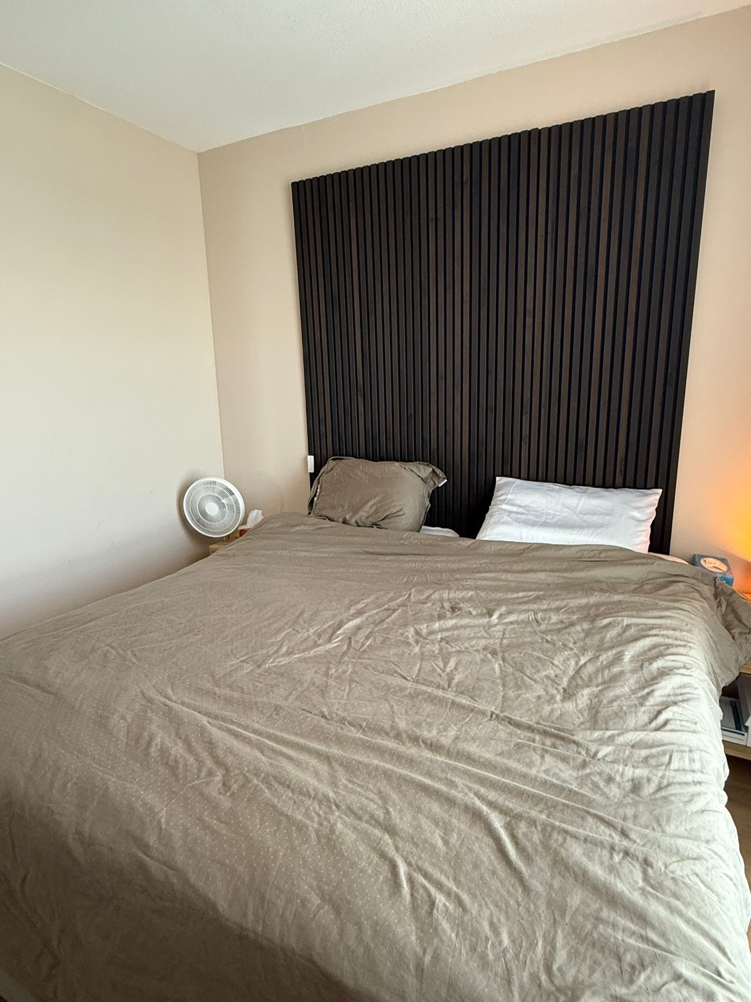 modern-apartment-in-amsterdam-with-view/