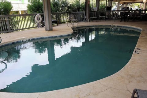 Dog Friendly | Pool | Arcade Games | Walk to Beach