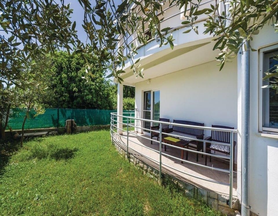 Apartment Mare - Unit 373660-13